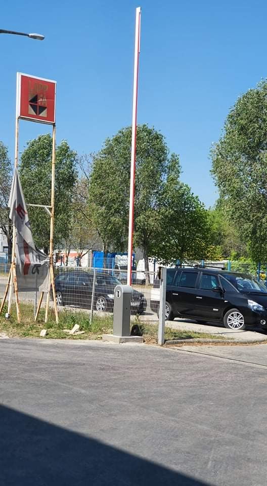 Fizető parkoló rendszerek Sorompó telepítésünk 5 méteres karral Dunakeszin